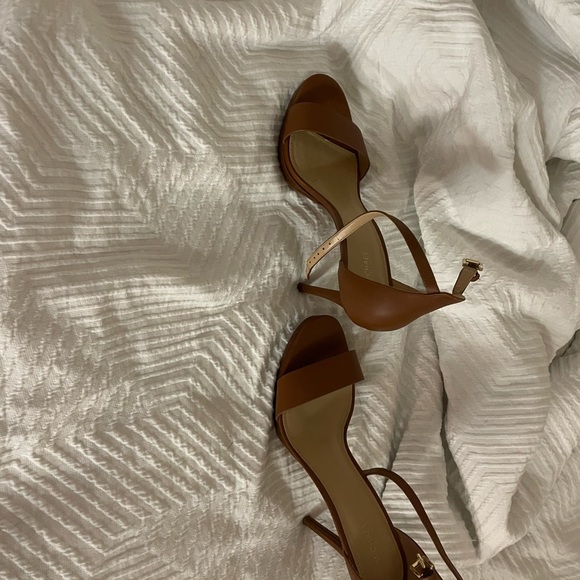 Michael Kors Hutton Sandals - Picture 2 of 4